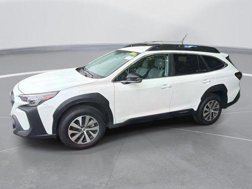 Crystal White Pearl 2025 Subaru Outback Premium