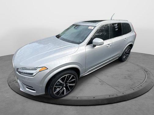 2024 Volvo XC90 B5 Plus Bright Theme