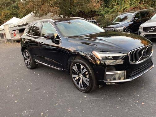 2023 Volvo XC60 B5 Plus Bright Theme