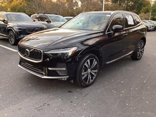 2023 Volvo XC60 B5 Plus Bright Theme