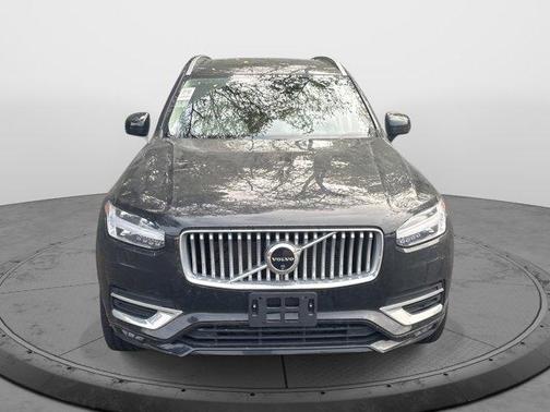 2024 Volvo XC90 B6 Plus Bright Theme 6-Seater
