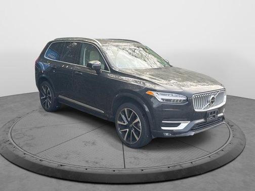 2024 Volvo XC90 B6 Plus Bright Theme 6-Seater