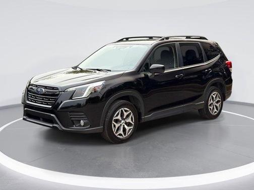 Crystal Black Silica 2023 Subaru Forester Premium