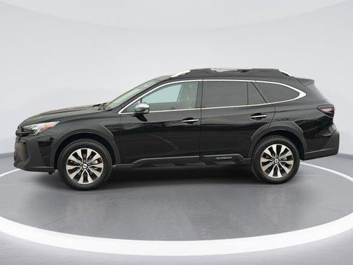 Crystal Black Silica 2025 Subaru Outback Touring XT