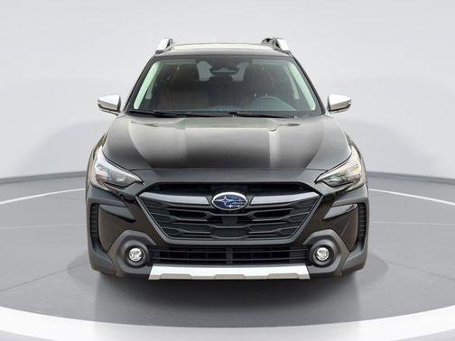 Crystal Black Silica 2025 Subaru Outback Touring XT