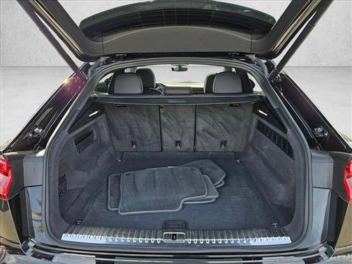 2023 Audi Q8 55 Premium Plus