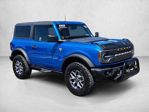 Velocity Blue Metallic 2023 Ford Bronco Badlands