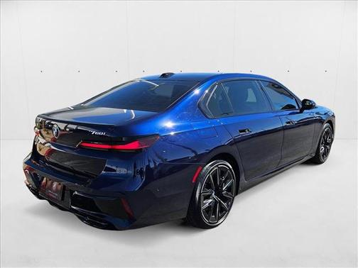 2023 BMW 760 i xDrive