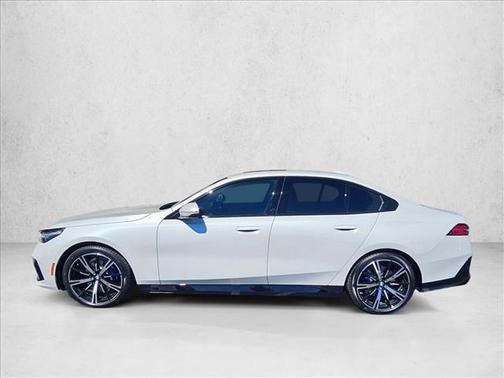 Mineral White Metallic 2026 BMW 530 xDrive