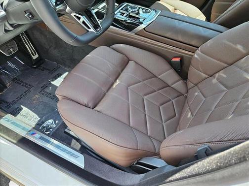 2025 BMW 760 i xDrive