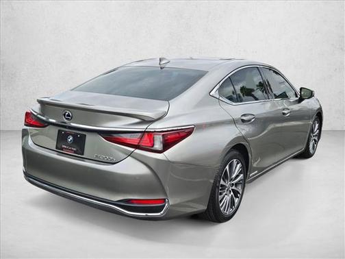 2019 Lexus ES 300h Base