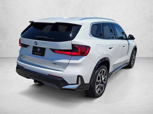Mineral White Metallic 2026 BMW X1 xDrive28i
