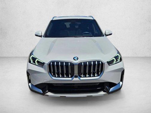 Mineral White Metallic 2026 BMW X1 xDrive28i