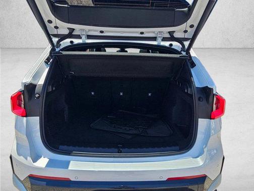 Mineral White Metallic 2026 BMW X1 xDrive28i