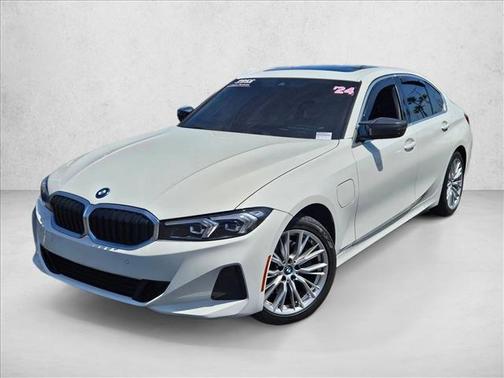 Alpine White 2024 BMW 330e 330e