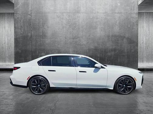 2024 BMW 760 i xDrive