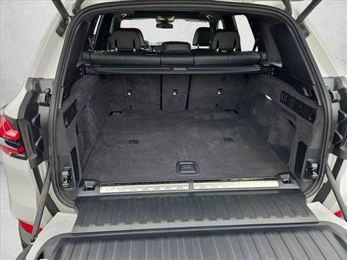 Alpine White 2026 BMW X5 PHEV xDrive50e