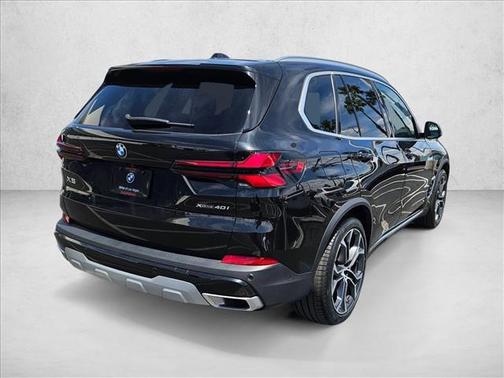 Black Sapphire Metallic 2025 BMW X5 xDrive40i