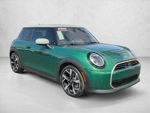 British Racing Green IV Metallic 2025 MINI Hardtop Cooper S
