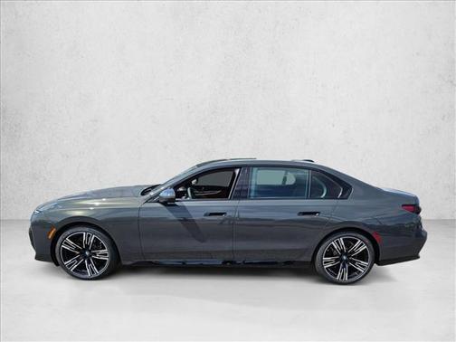 Dravit Grey Metallic 2026 BMW 740 740i