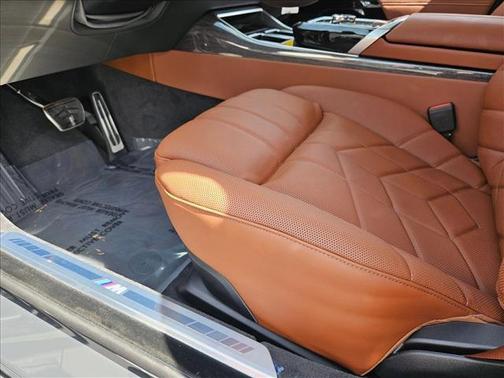 Dravit Grey Metallic 2026 BMW 740 740i