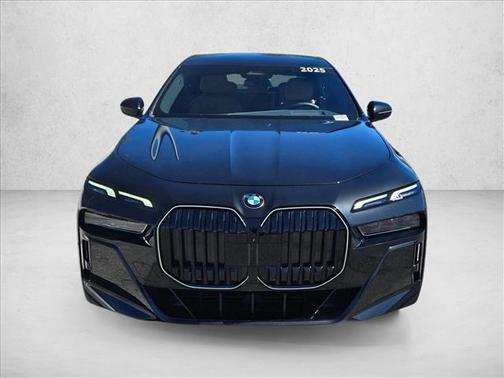 Black Sapphire Metallic 2025 BMW 740 740i