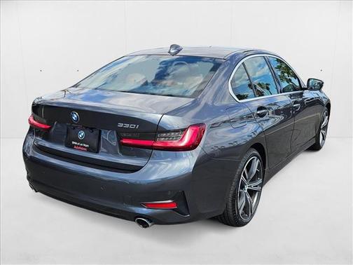 2022 BMW 330 330i