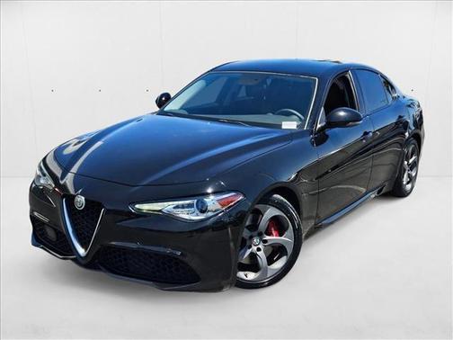 2018 Alfa Romeo Giulia Base