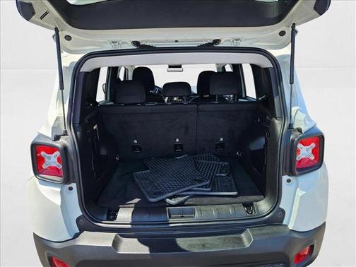 2023 Jeep Renegade Altitude