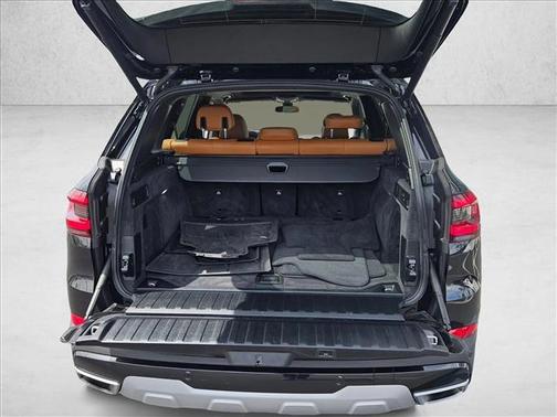 Black Sapphire Metallic 2023 BMW X5 sDrive40i
