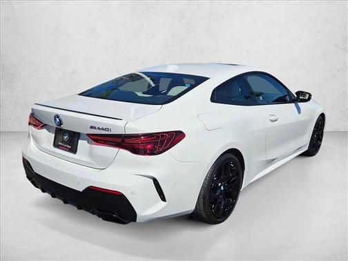 2025 BMW M440 i xDrive