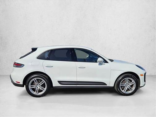 2024 Porsche Macan AWD