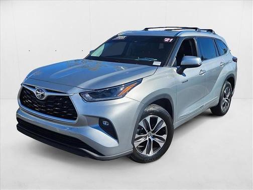 2021 Toyota Highlander Hybrid XLE