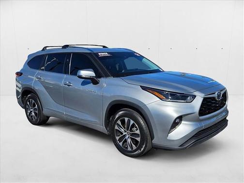 2021 Toyota Highlander Hybrid XLE