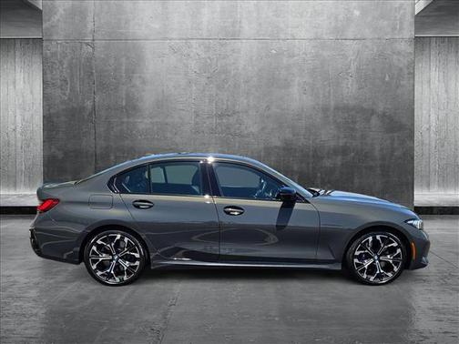 2025 BMW 330 i