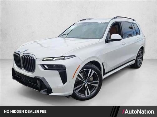 Mineral White Metallic 2024 BMW X7 xDrive40i