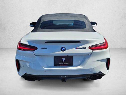 Alpine White 2022 BMW Z4 M40i