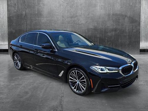 2022 BMW 530 i