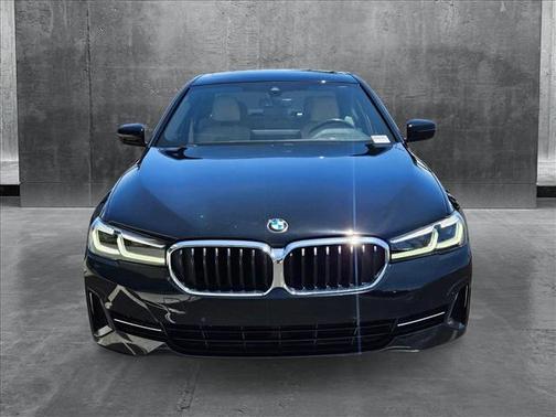 2022 BMW 530 i