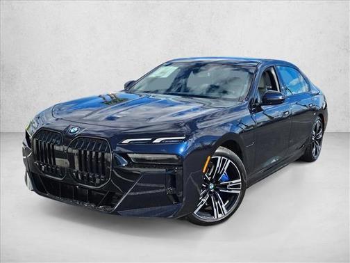 2026 BMW 750e i xDrive