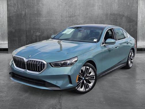 2025 BMW i5 xDrive40