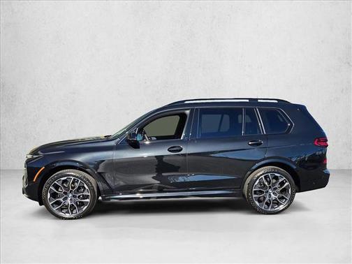 2026 BMW X7 M60i