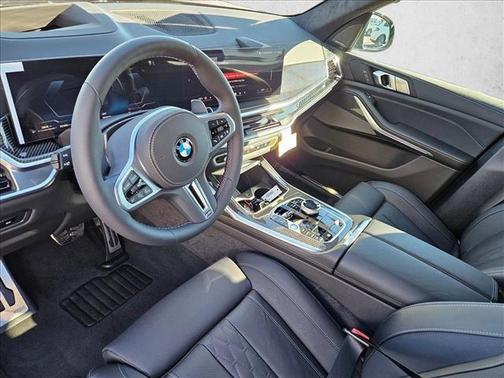 2026 BMW X7 M60i
