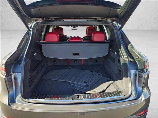 2023 Porsche Cayenne S