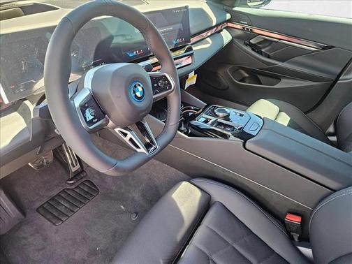 2026 BMW i5 xDrive40