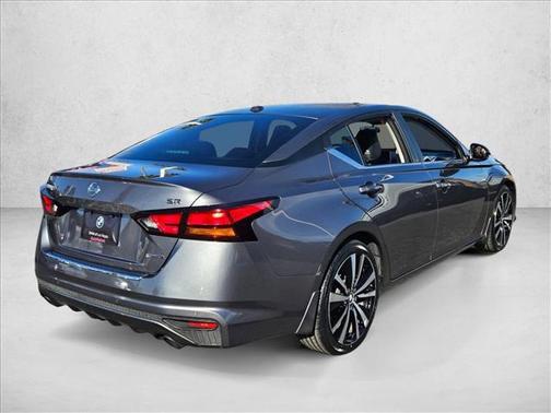 2021 Nissan Altima SR VC-Turbo FWD