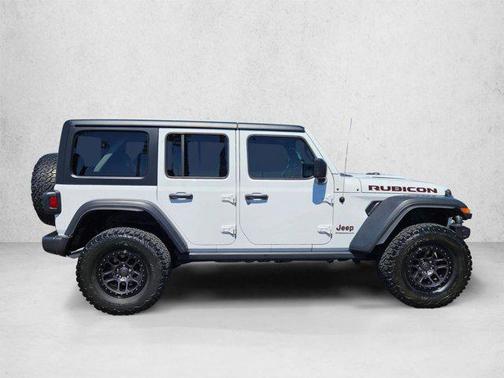 Bright White Clearcoat 2023 Jeep Wrangler Rubicon