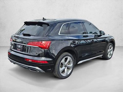 2022 Audi Q5 45 S line Premium Plus