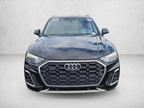 2022 Audi Q5 45 S line Premium Plus