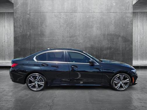 2024 BMW 330 i